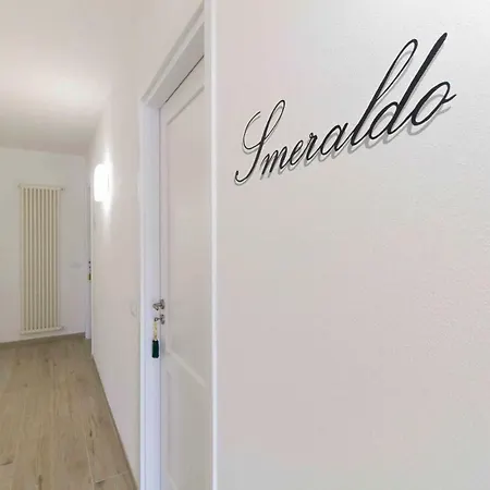 Il Gioiello B&B 마리아나디피에트라산타